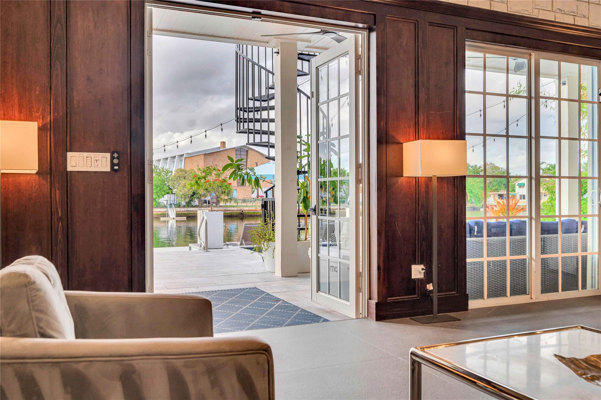 1317 Middle Riv Dr Fort Lauderdale, FL 33304