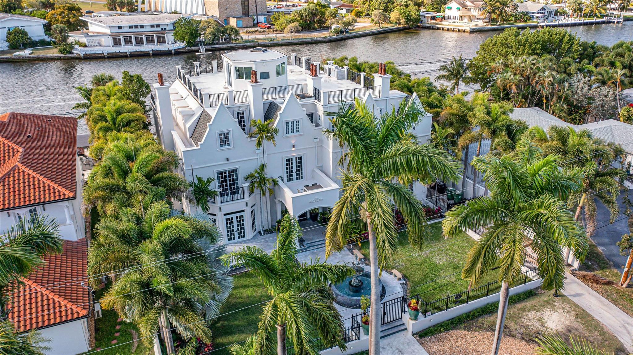 1317 Middle Riv Dr Fort Lauderdale, FL 33304