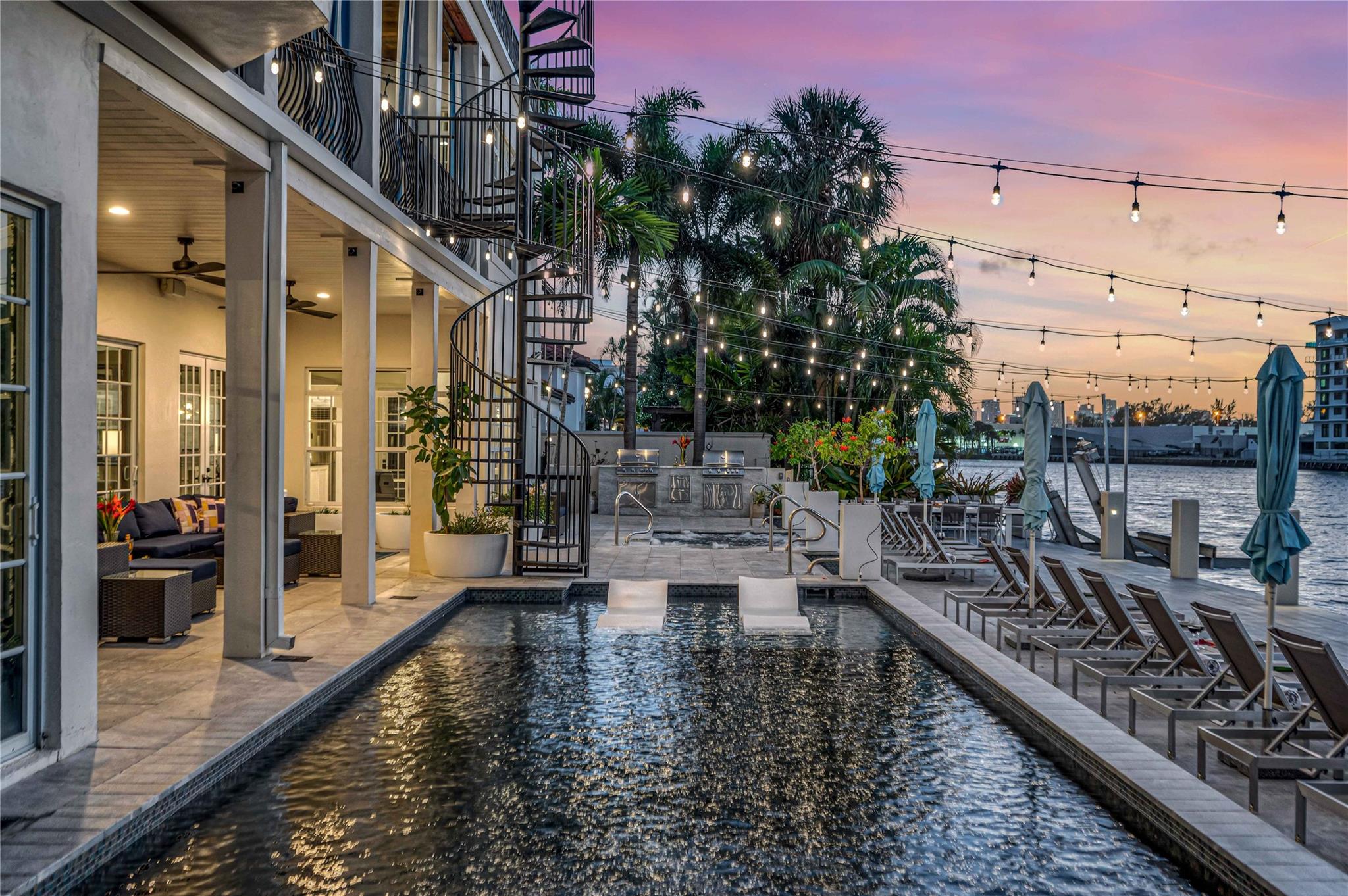 1317 Middle Riv Dr Fort Lauderdale, FL 33304