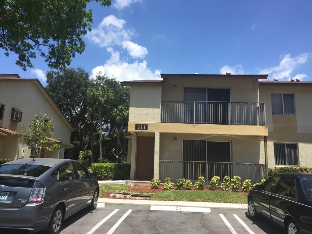 111 Gardens Dr #101