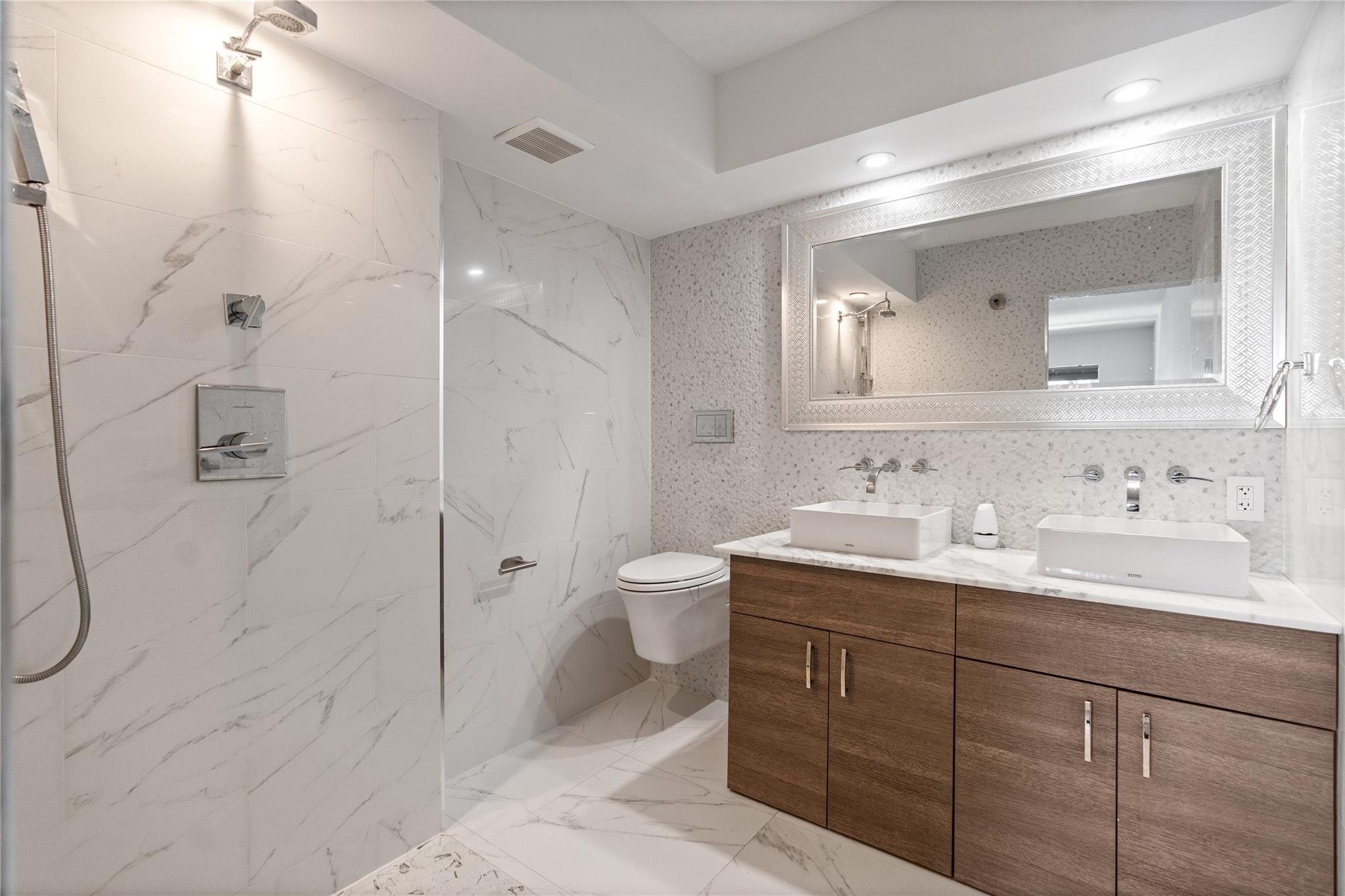 3121 NE 51st St #303E Fort Lauderdale, FL 33308