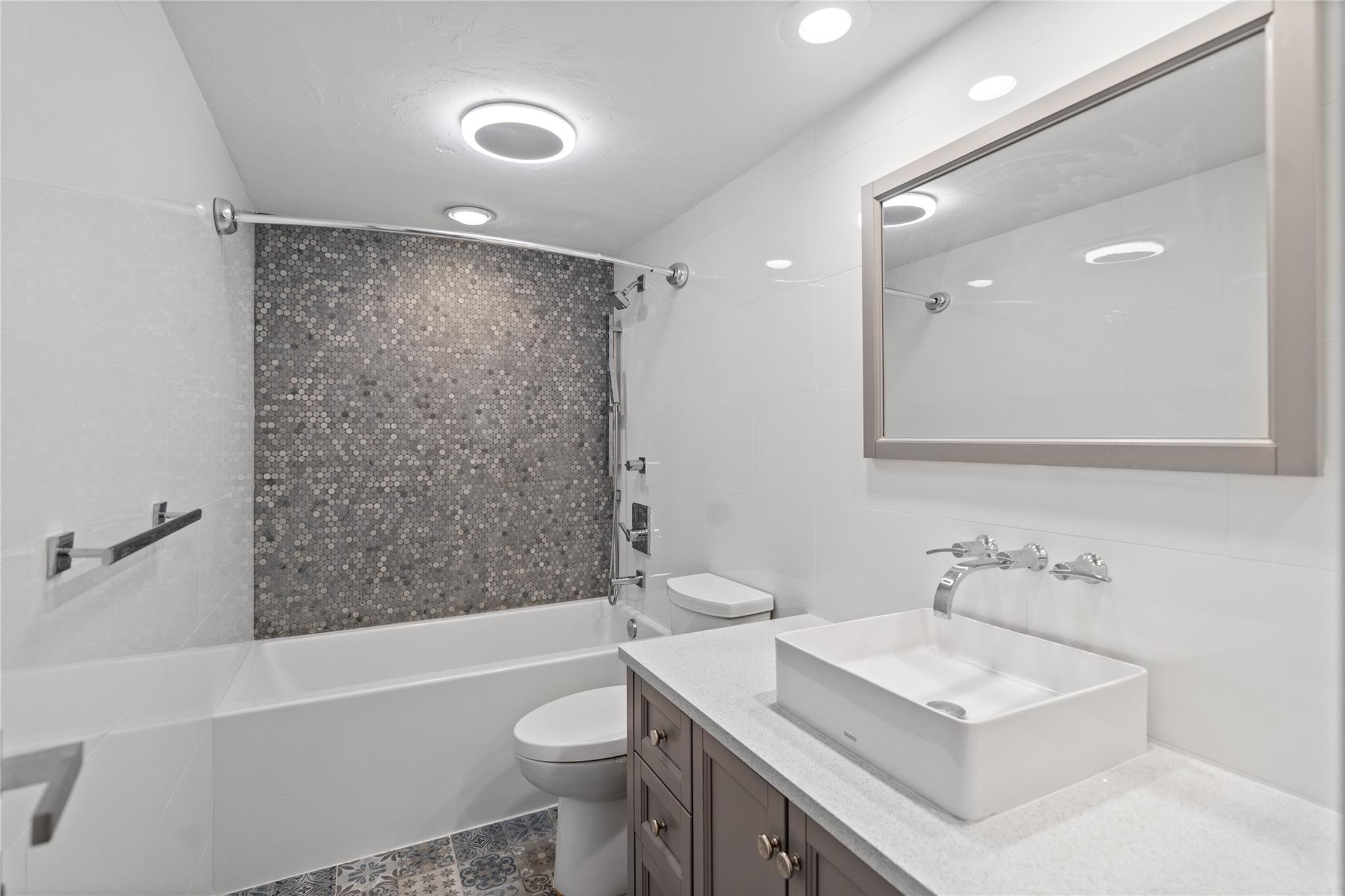 3121 NE 51st St #303E Fort Lauderdale, FL 33308