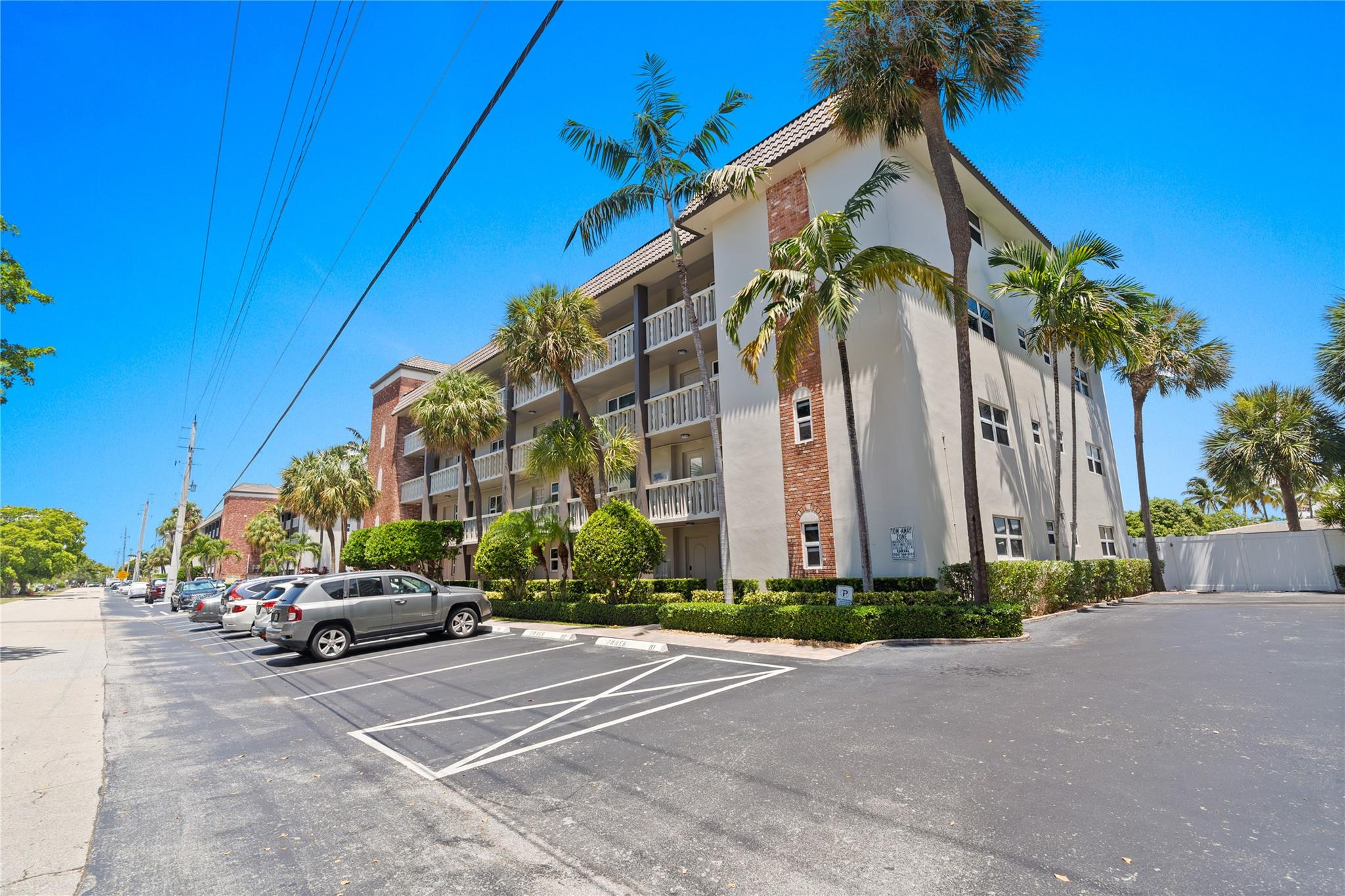 3121 NE 51st St #303E Fort Lauderdale, FL 33308