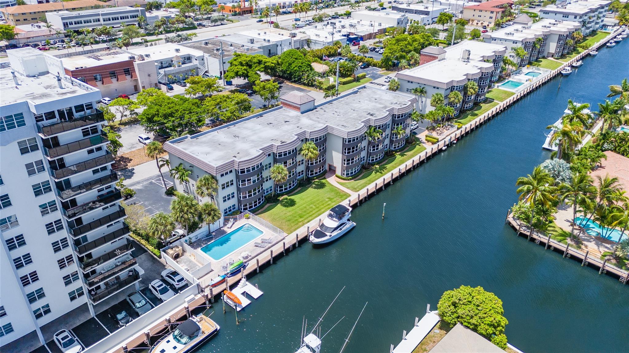 3121 NE 51st St #303E Fort Lauderdale, FL 33308