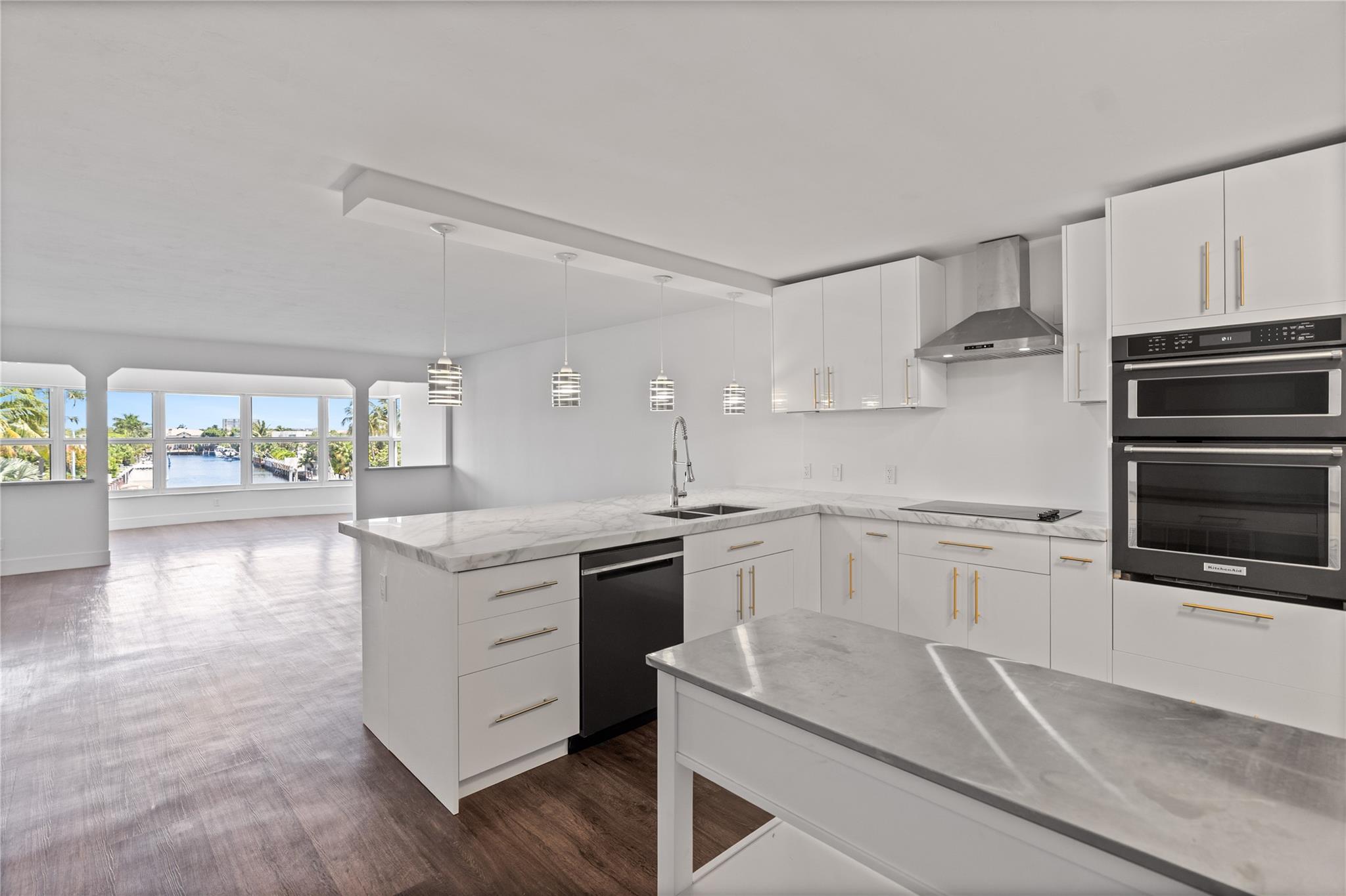 3121 NE 51st St #303E Fort Lauderdale, FL 33308