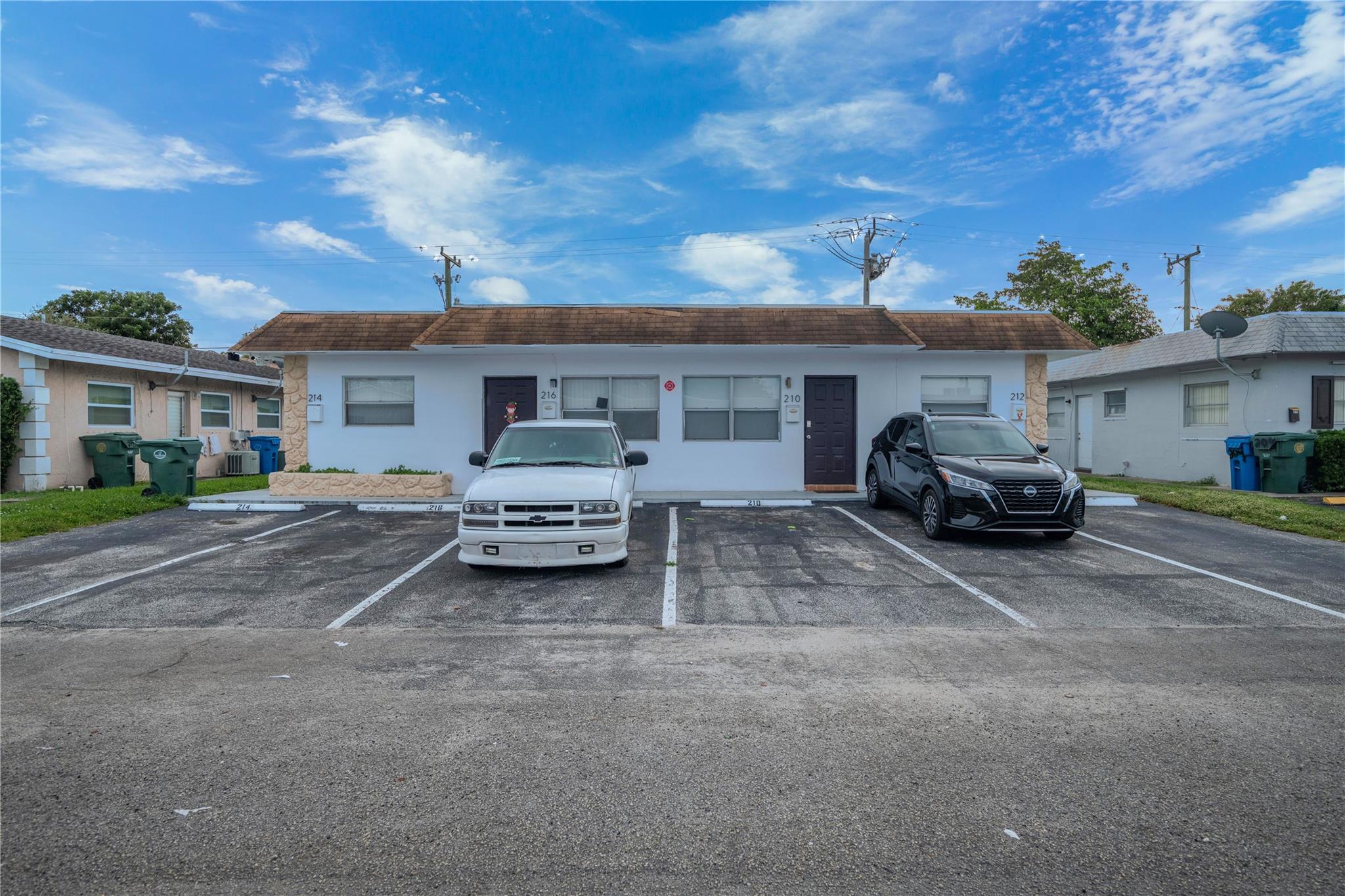 210 -216 NE 40th St