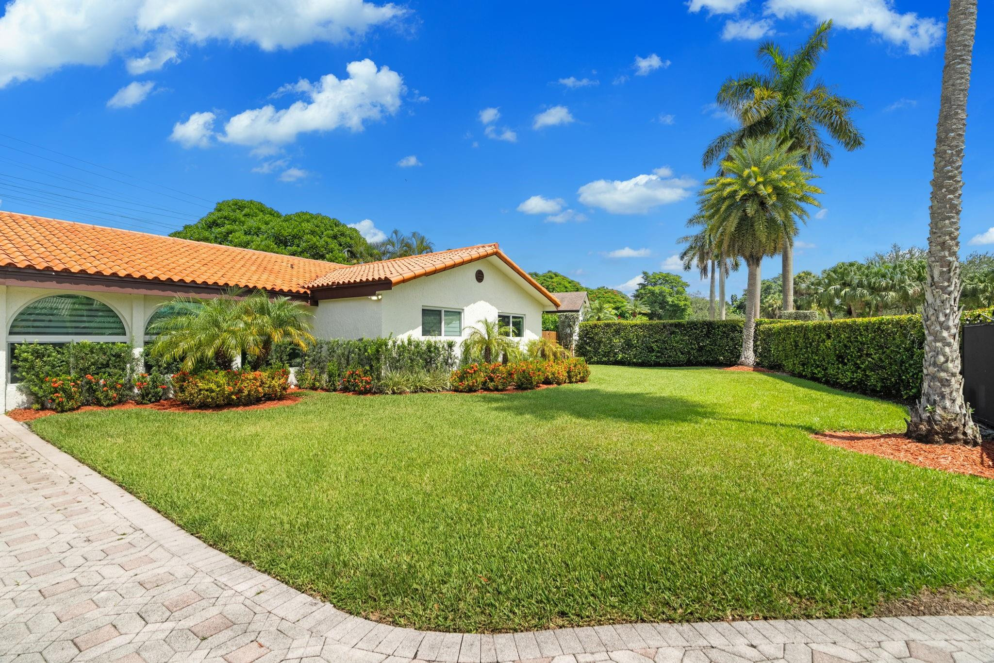 11544 SW 98th Pl Miami, FL 33176