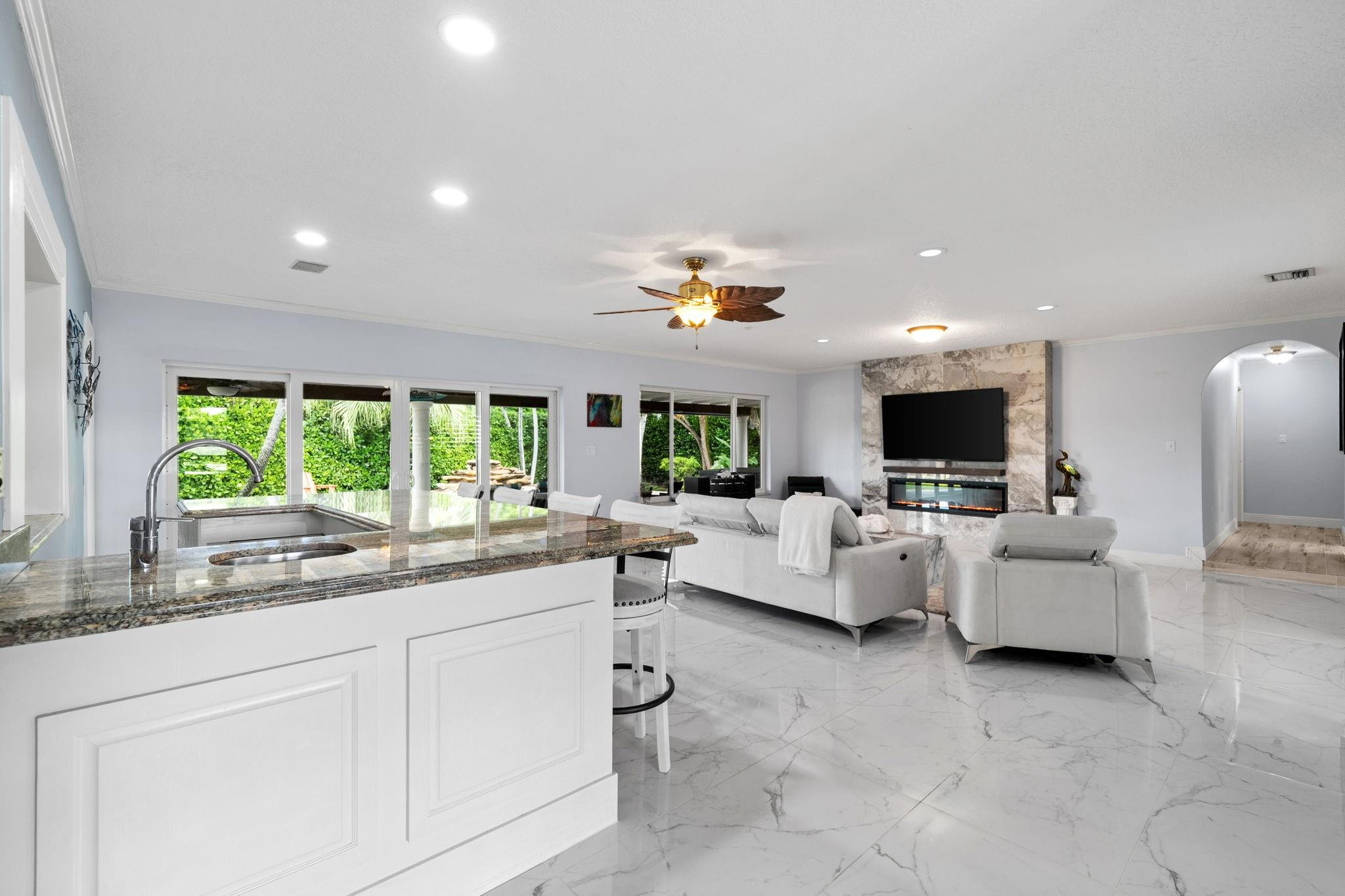 11544 SW 98th Pl Miami, FL 33176