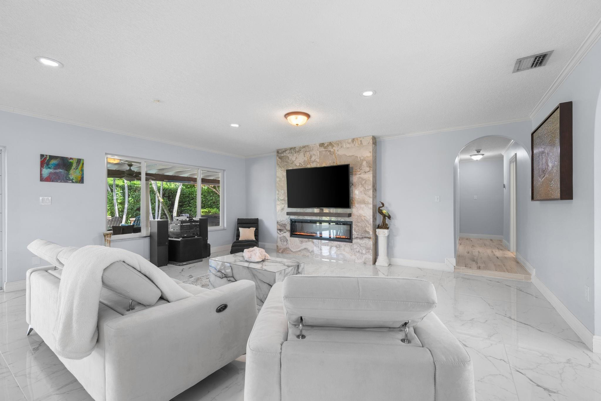 11544 SW 98th Pl Miami, FL 33176