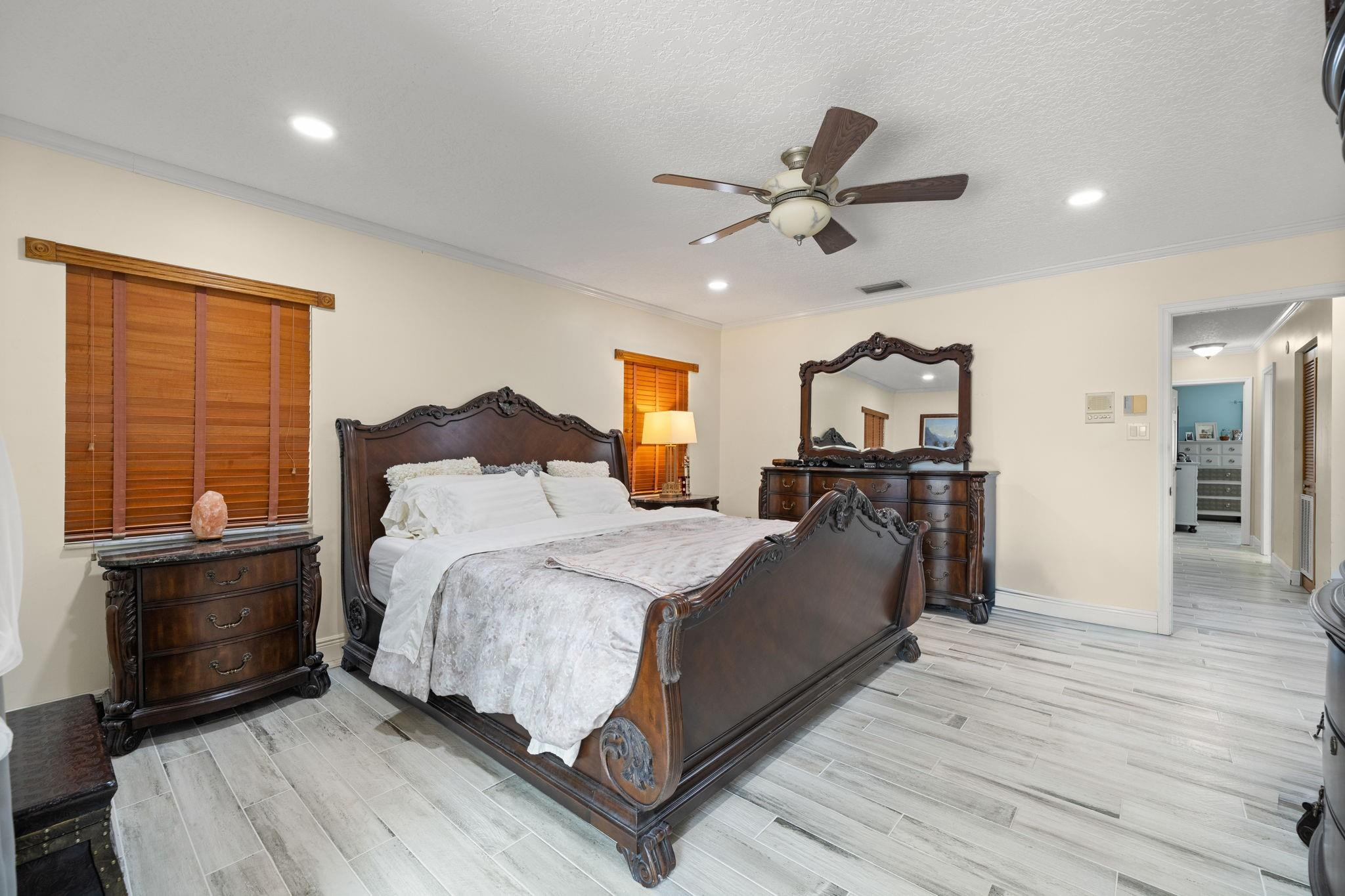 11544 SW 98th Pl Miami, FL 33176