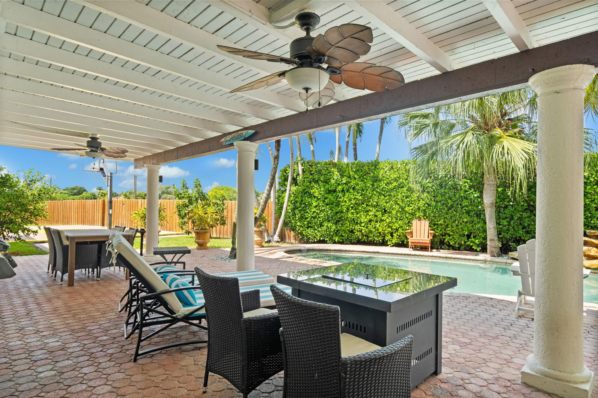 11544 SW 98th Pl Miami, FL 33176