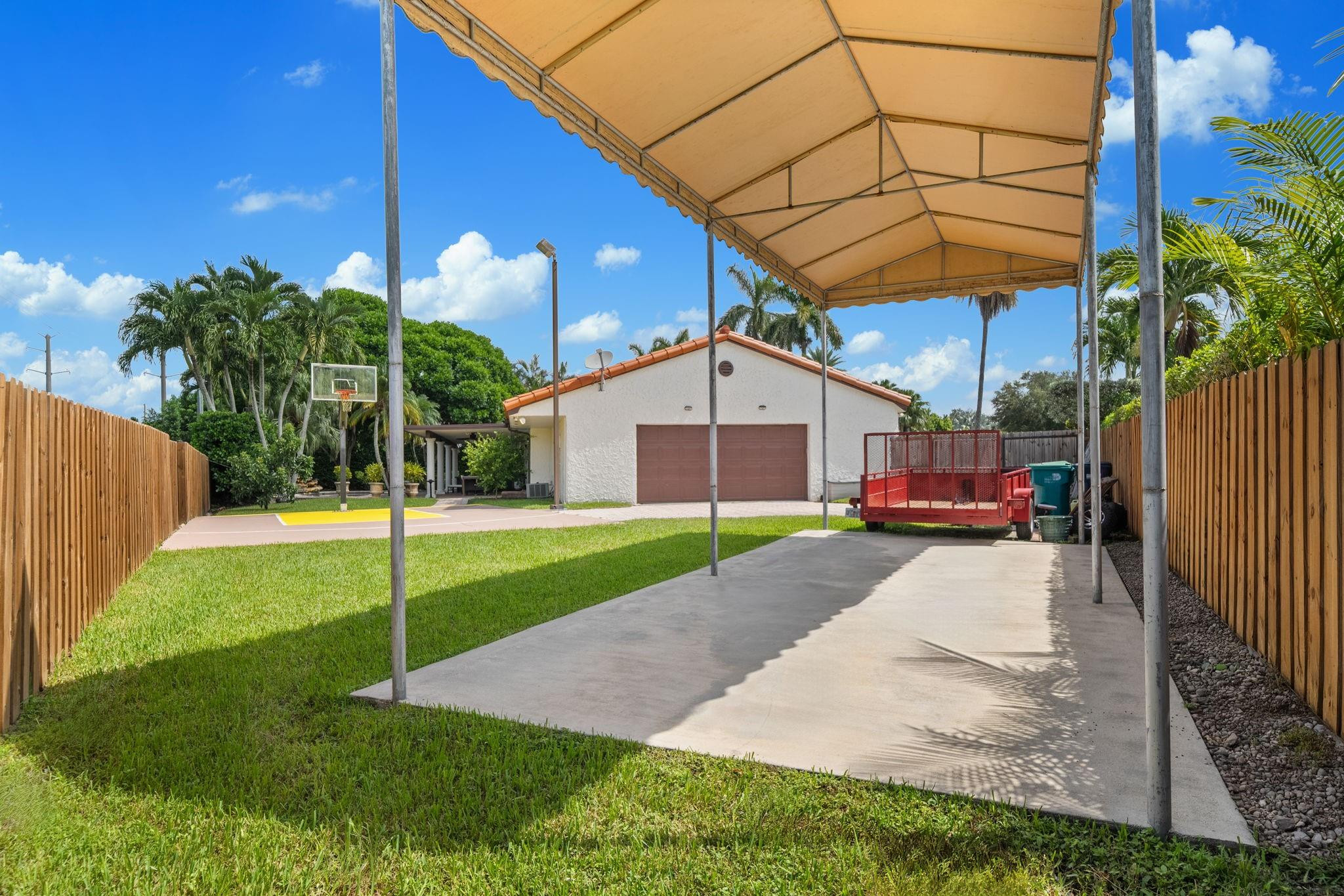 11544 SW 98th Pl Miami, FL 33176