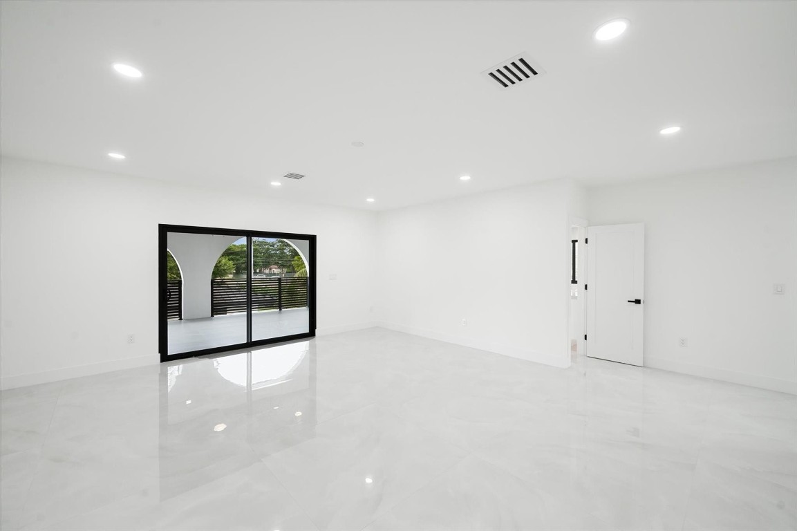 10201 SW 64th St Miami, FL 33173