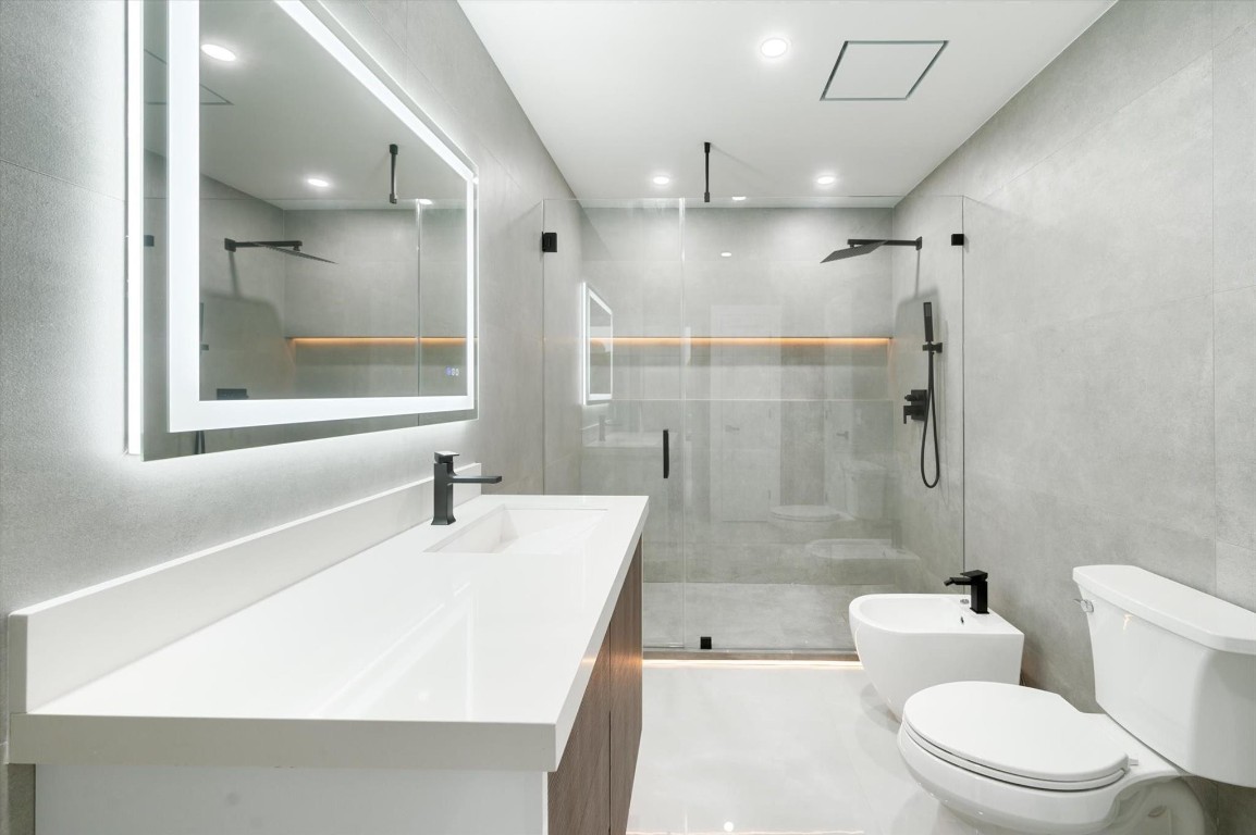 10201 SW 64th St Miami, FL 33173