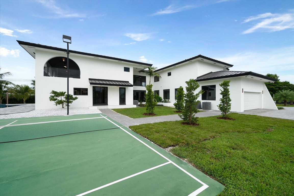 10201 SW 64th St Miami, FL 33173