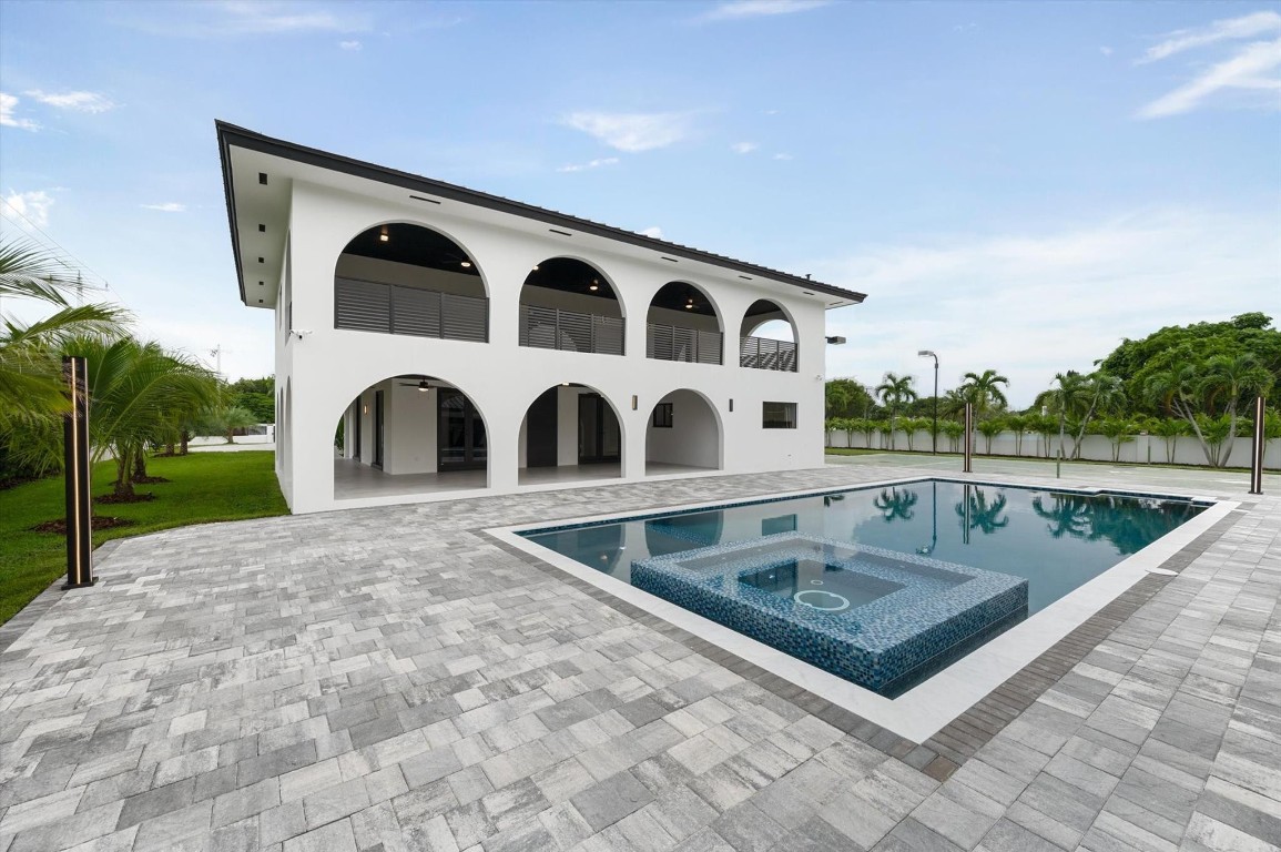 10201 SW 64th St Miami, FL 33173