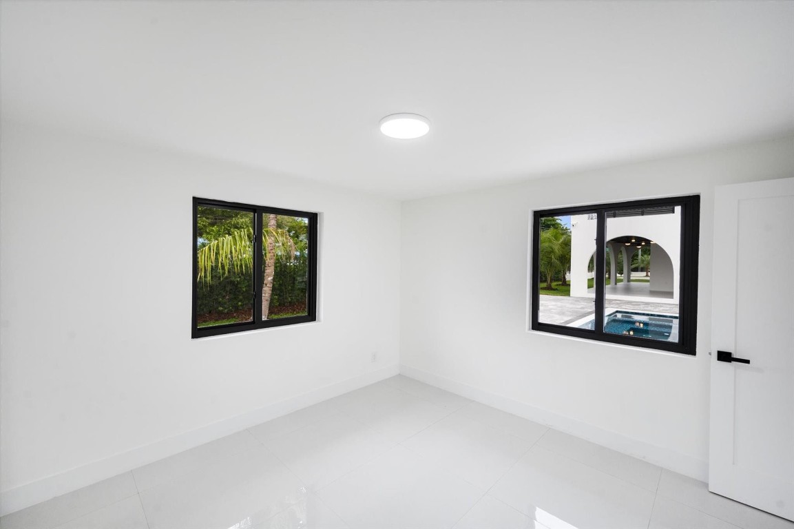 10201 SW 64th St Miami, FL 33173