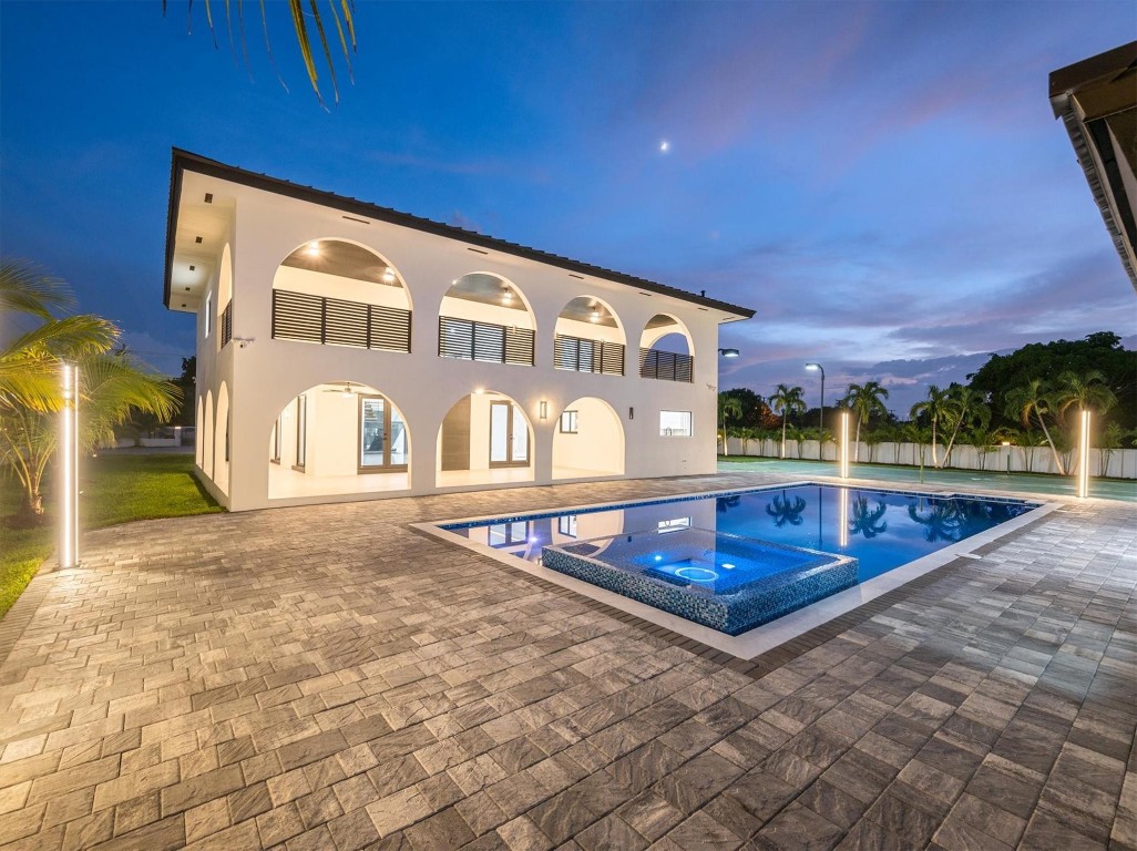 10201 SW 64th St Miami, FL 33173