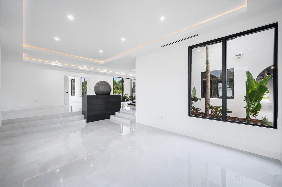 10201 SW 64th St Miami, FL 33173