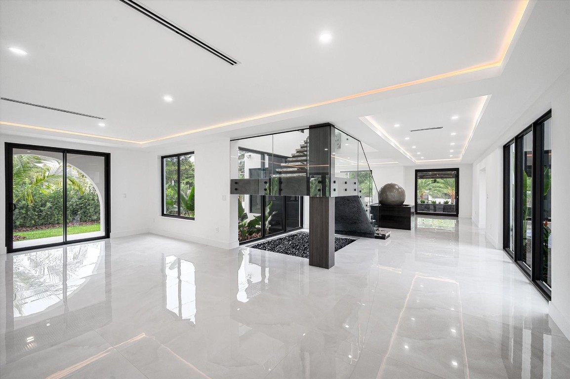 10201 SW 64th St Miami, FL 33173