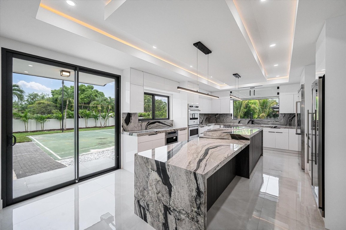 10201 SW 64th St Miami, FL 33173