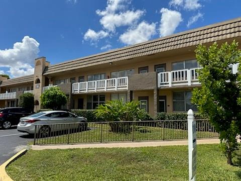 9101 Sunrise Lks Blvd #117