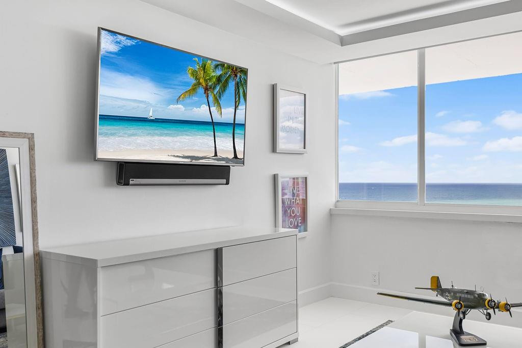 545 S Fort Lauderdale Bch #1703 1704 Fort Lauderdale, FL 33316