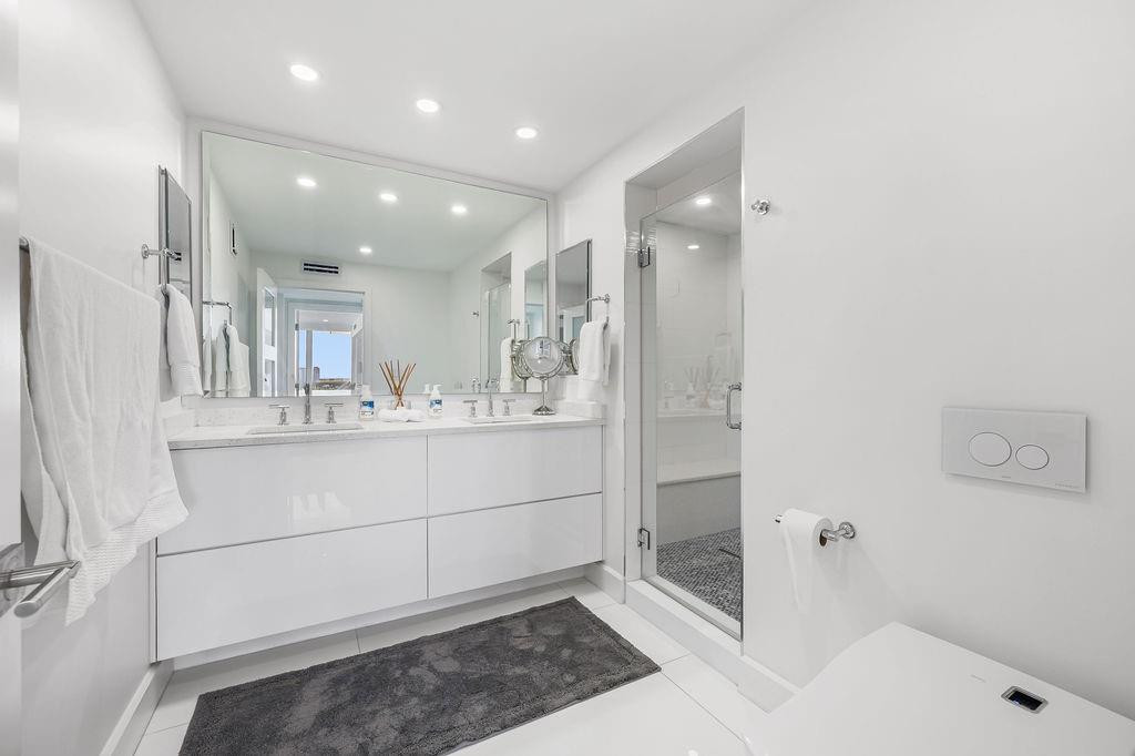 545 S Fort Lauderdale Bch #1703 1704 Fort Lauderdale, FL 33316