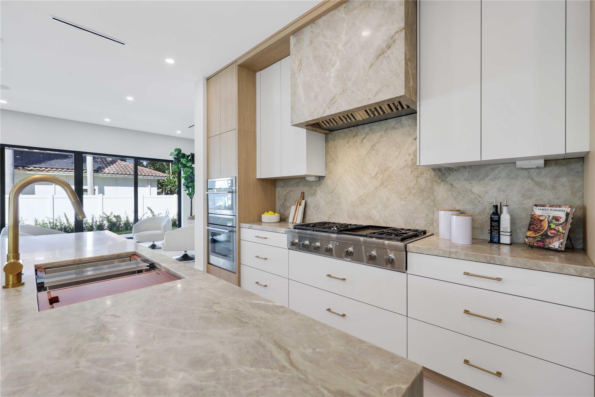 721 SE 9th St Fort Lauderdale, FL 33316