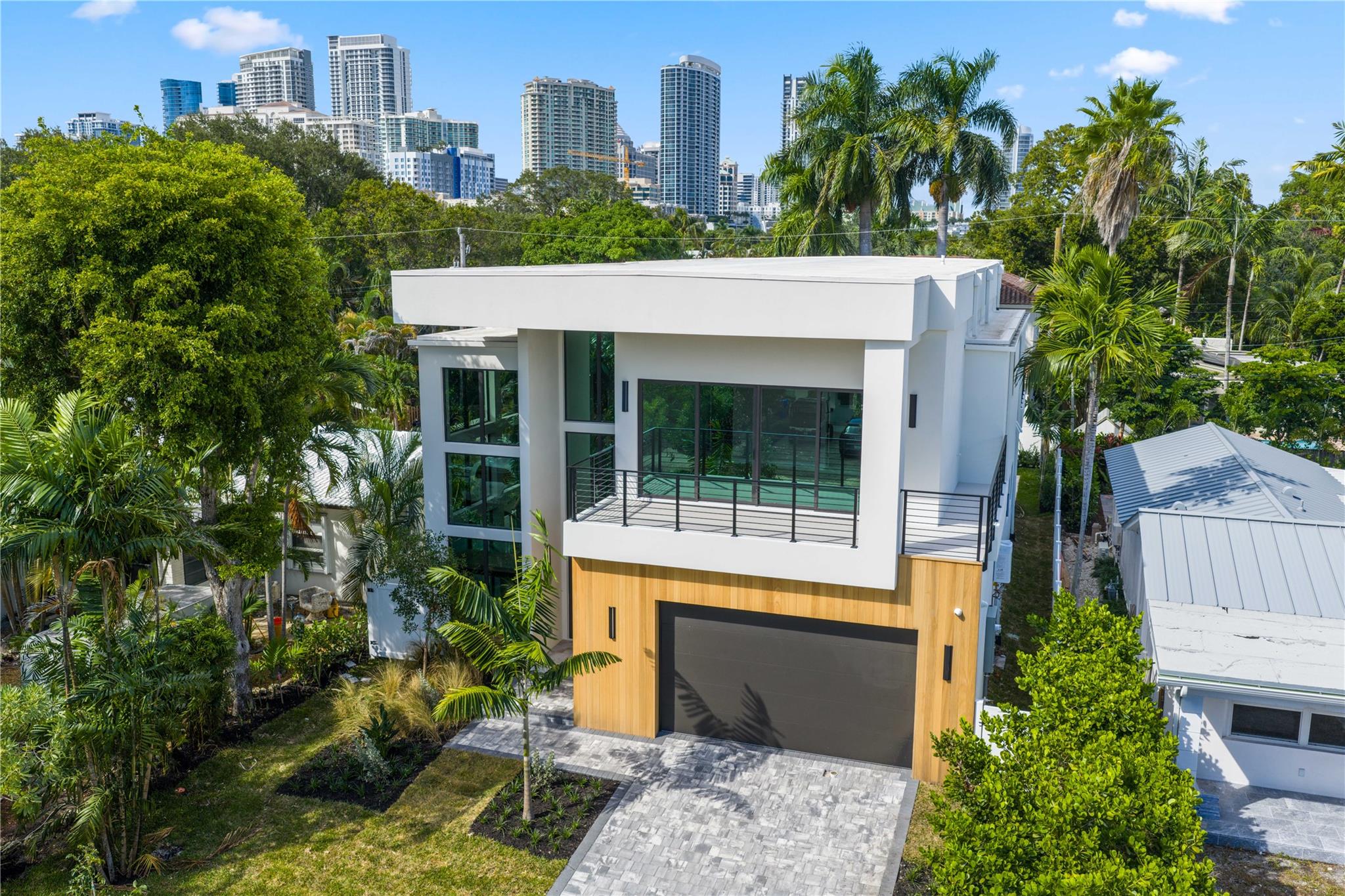 721 SE 9th St Fort Lauderdale, FL 33316