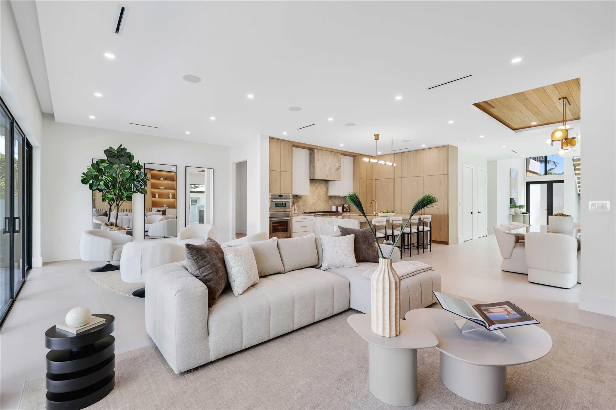 721 SE 9th St Fort Lauderdale, FL 33316