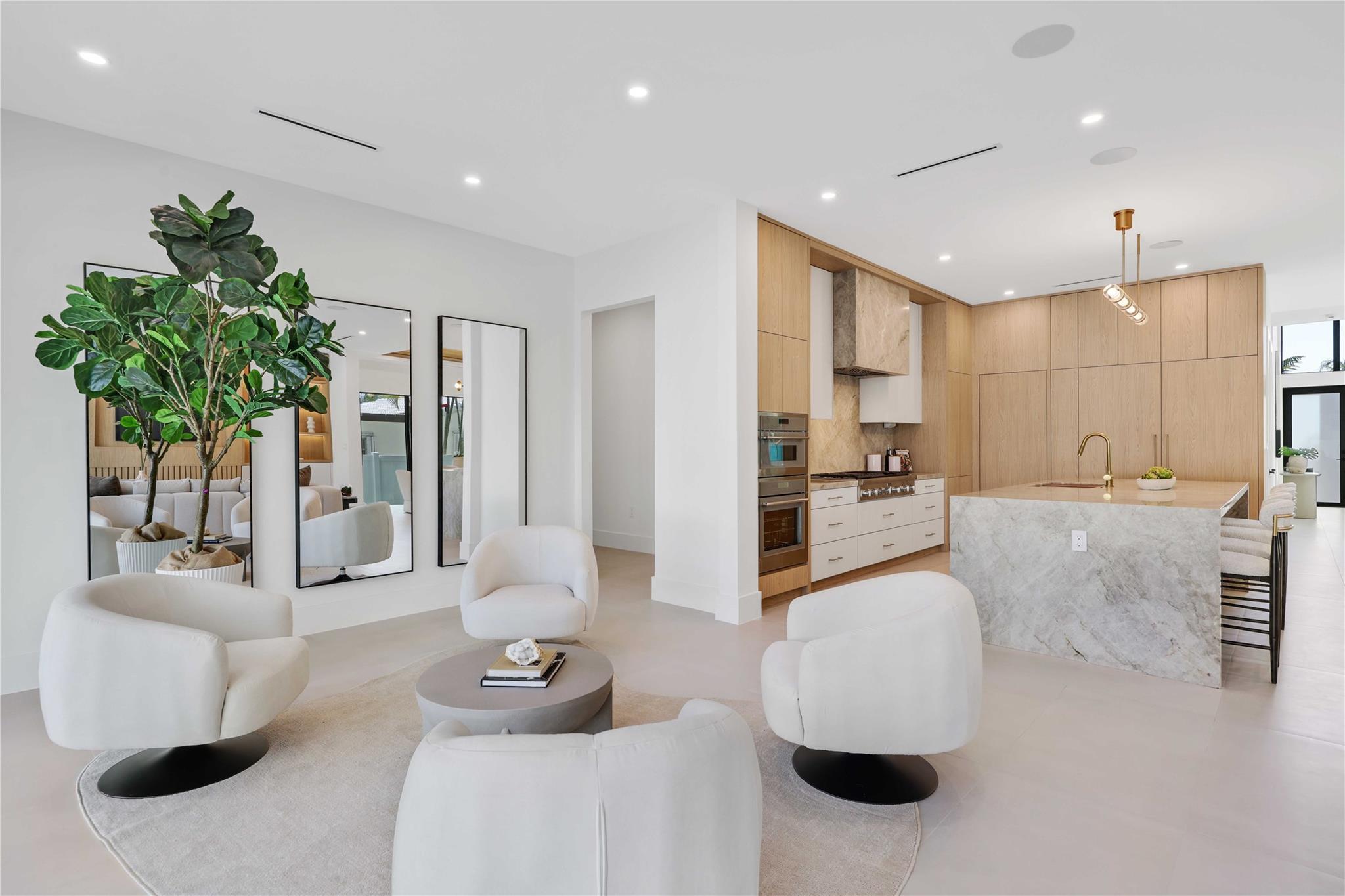 721 SE 9th St Fort Lauderdale, FL 33316