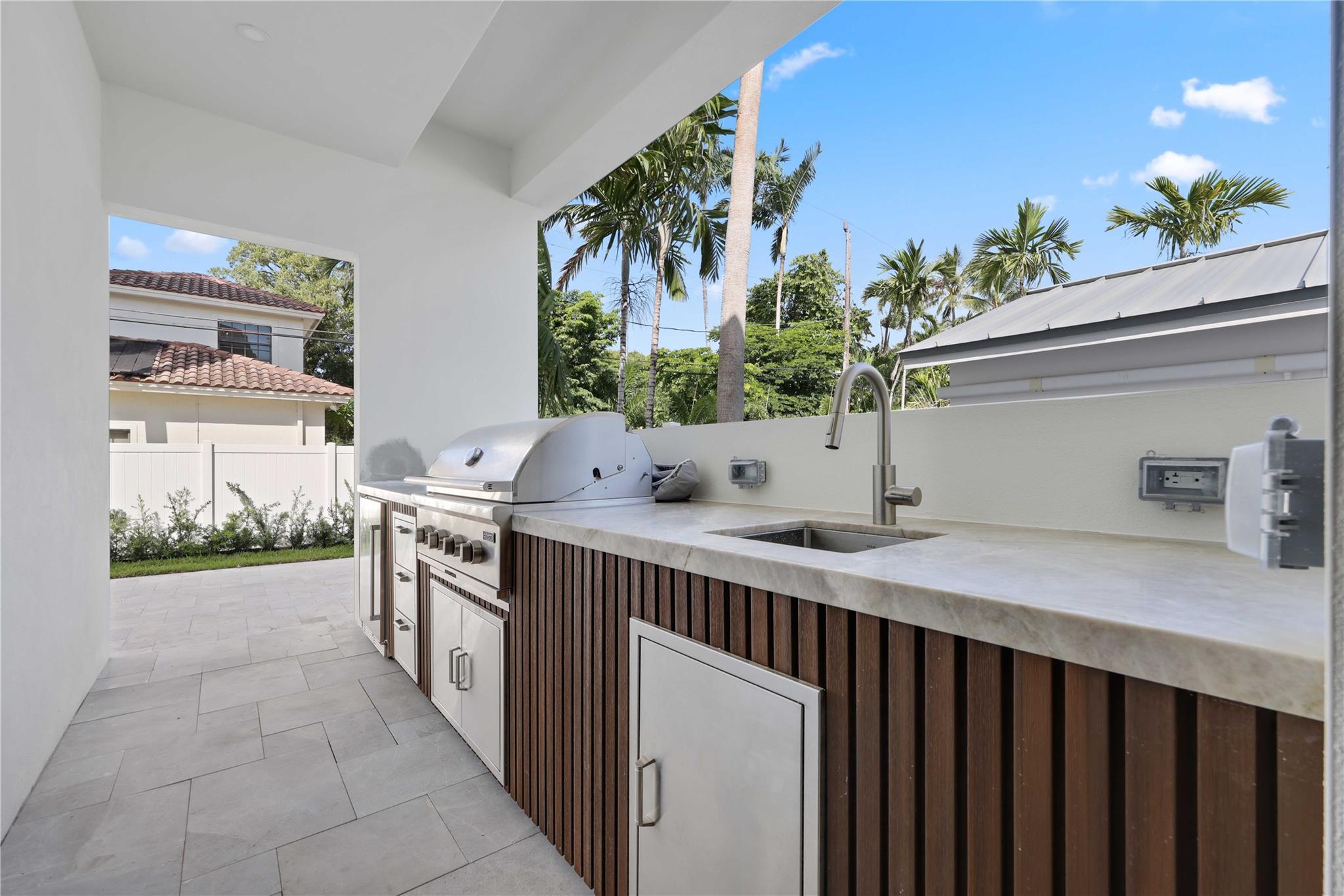 721 SE 9th St Fort Lauderdale, FL 33316