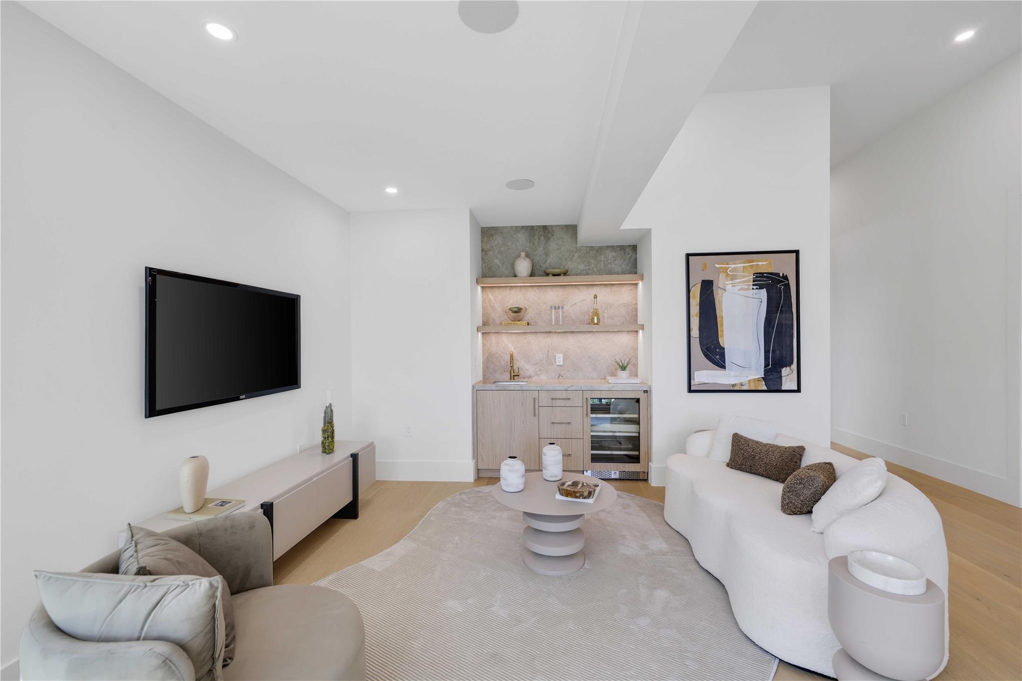 721 SE 9th St Fort Lauderdale, FL 33316