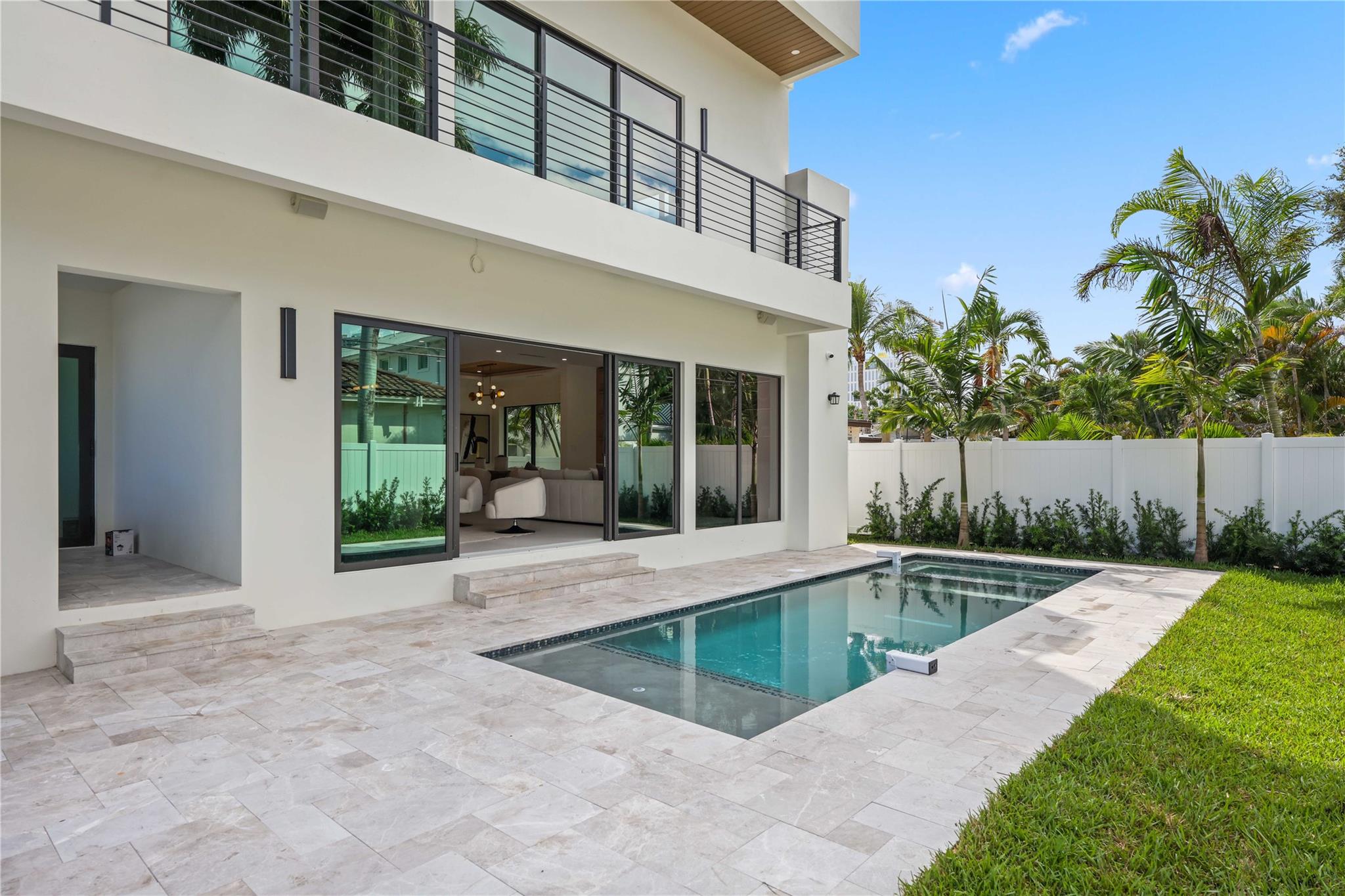 721 SE 9th St Fort Lauderdale, FL 33316