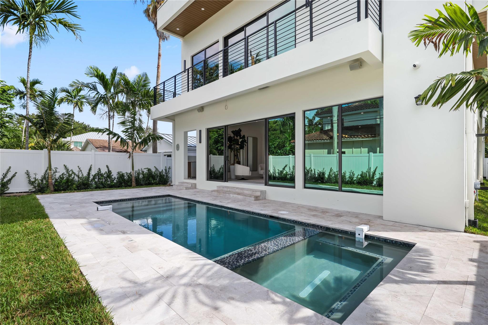 721 SE 9th St Fort Lauderdale, FL 33316