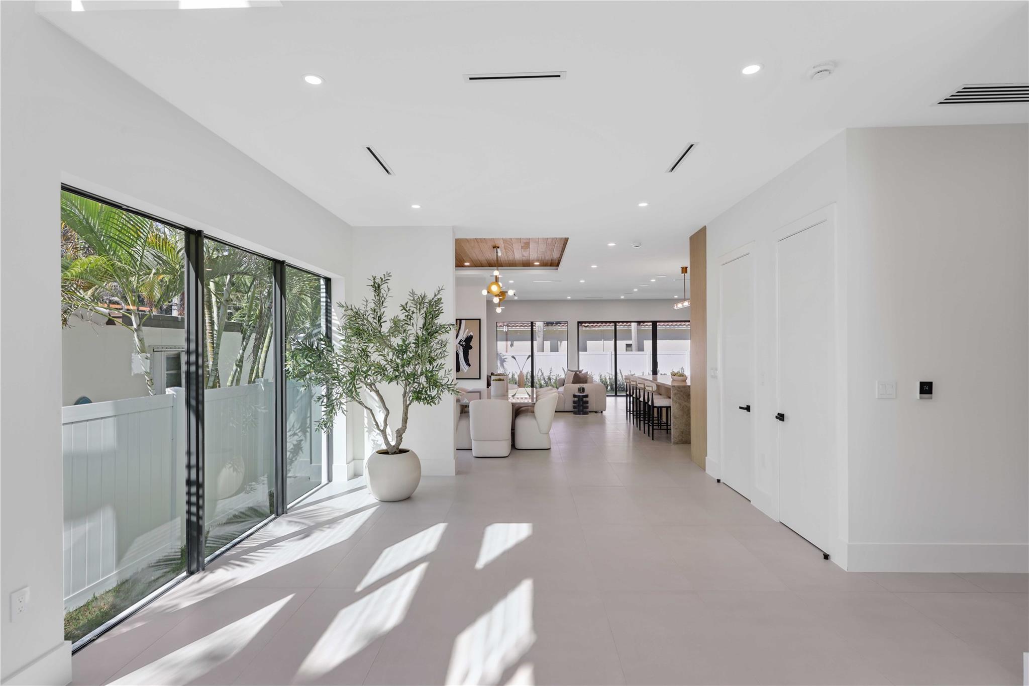 721 SE 9th St Fort Lauderdale, FL 33316