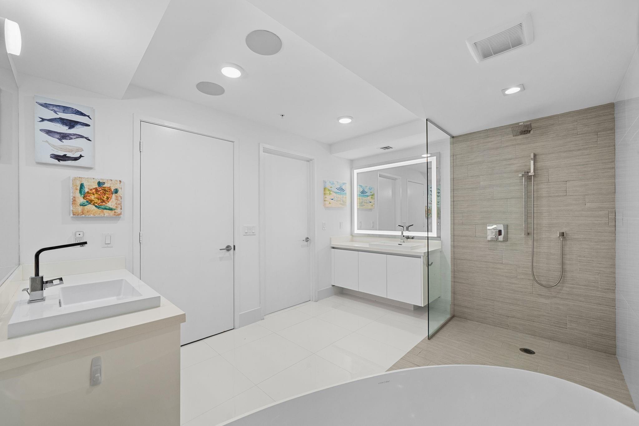 300 Sunny Isles Blvd #4-2201 Sunny Isles Beach, FL 33160