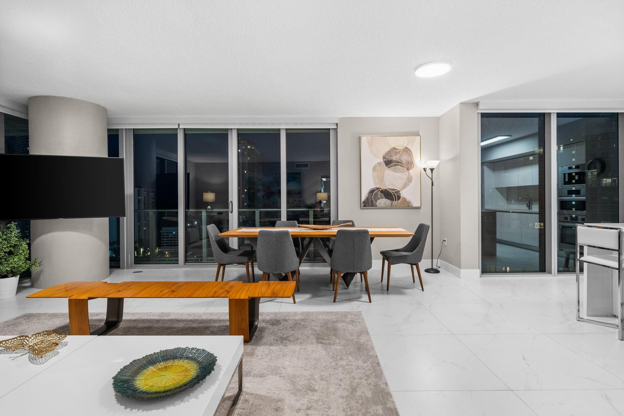 300 Sunny Isles Blvd #4-2201 Sunny Isles Beach, FL 33160