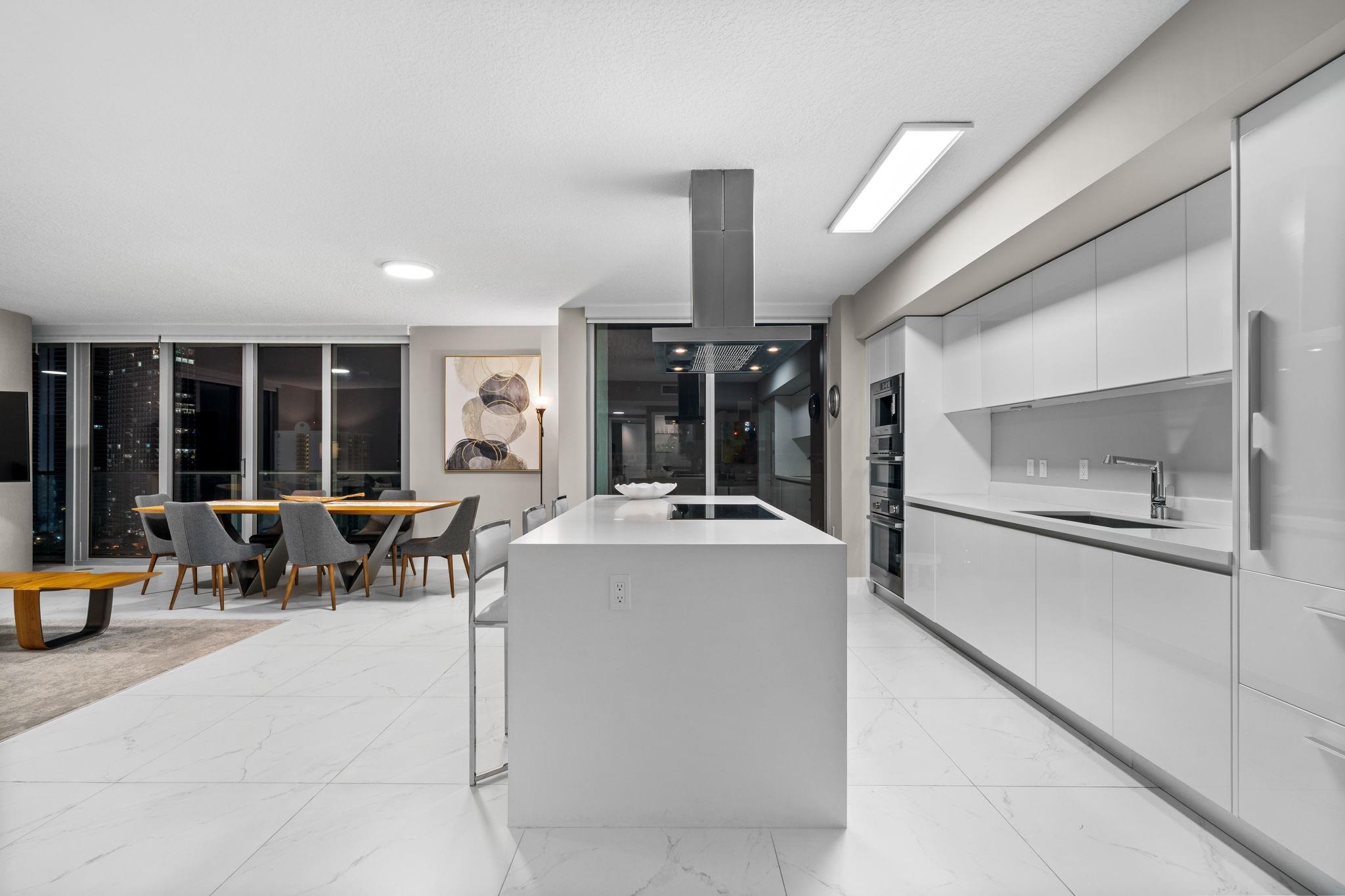 300 Sunny Isles Blvd #4-2201 Sunny Isles Beach, FL 33160