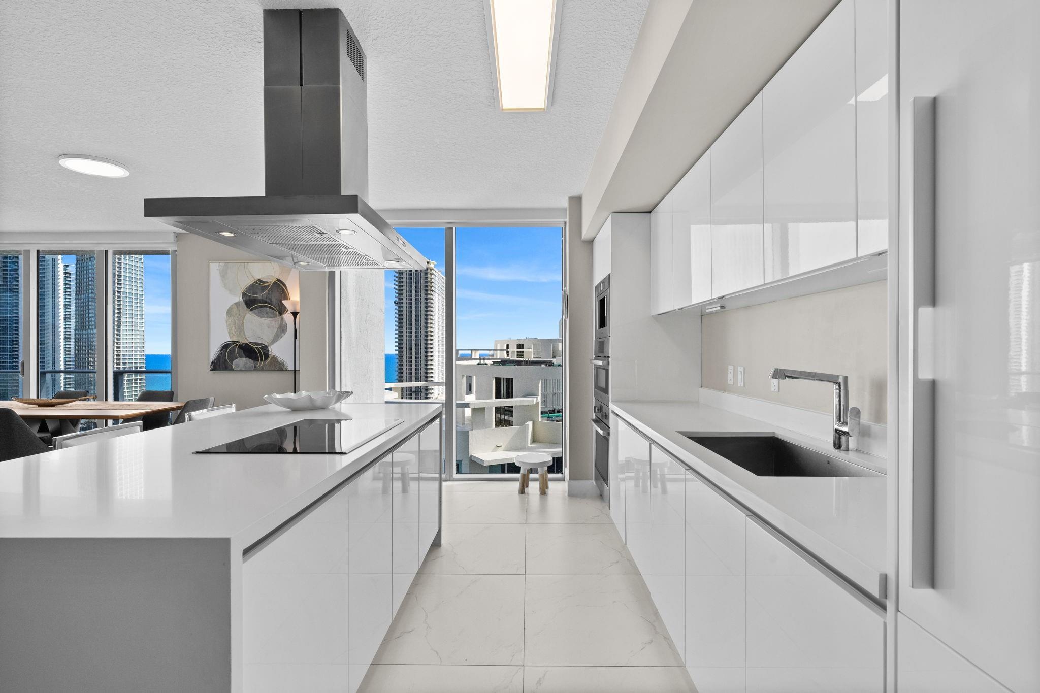 300 Sunny Isles Blvd #4-2201 Sunny Isles Beach, FL 33160