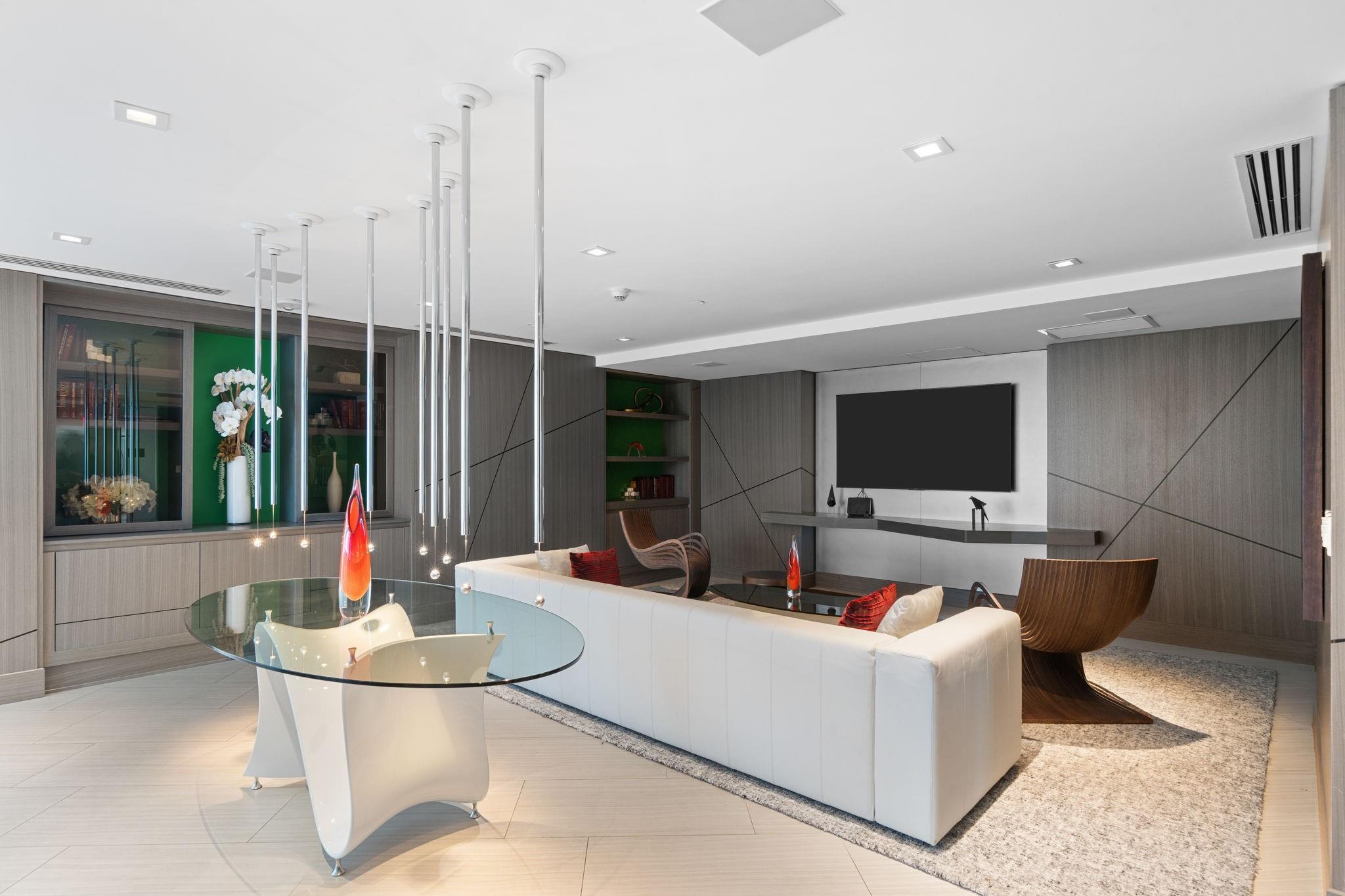 300 Sunny Isles Blvd #4-2201 Sunny Isles Beach, FL 33160