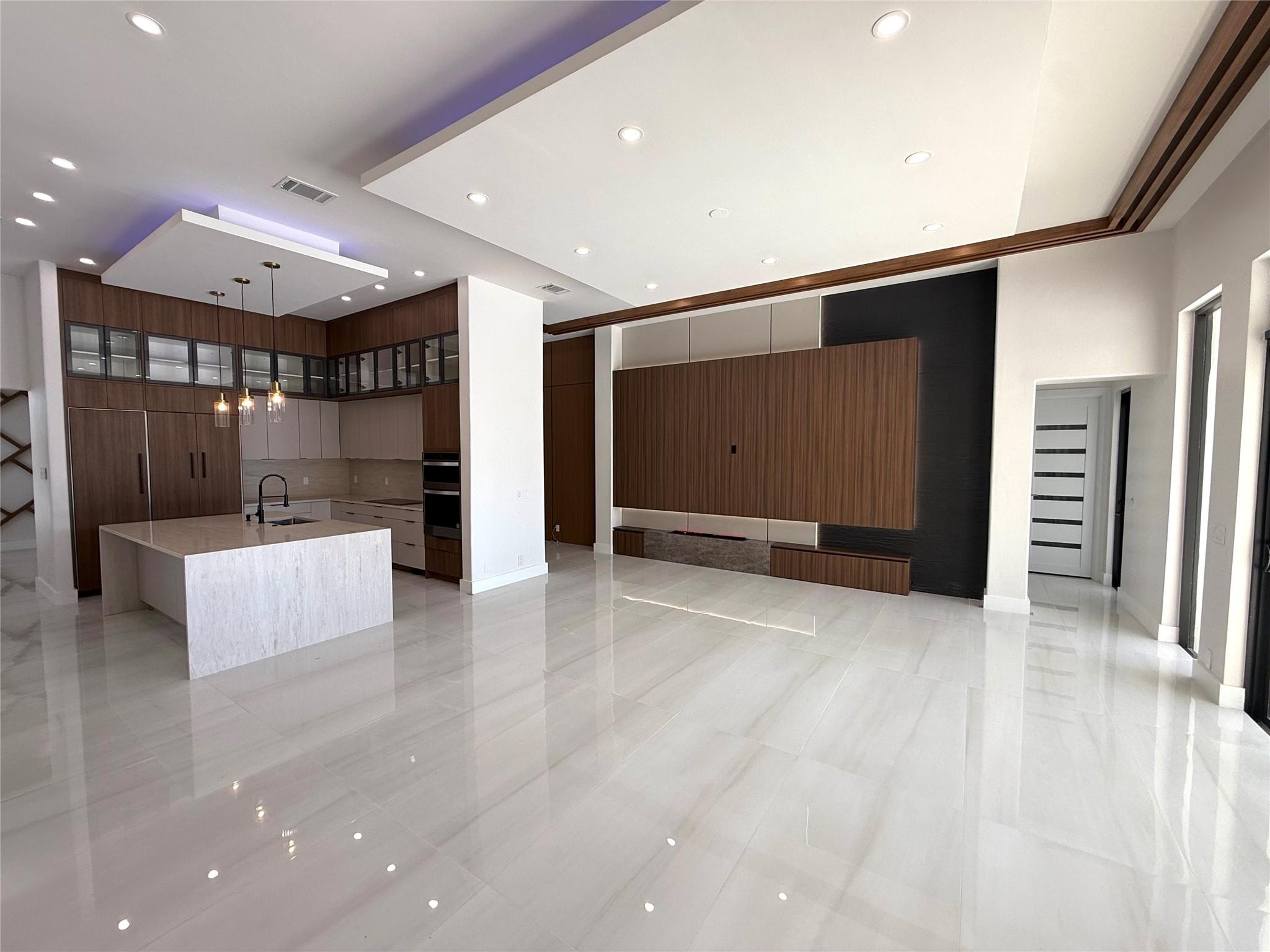 2931 SW 139th Ter Davie, FL 33330