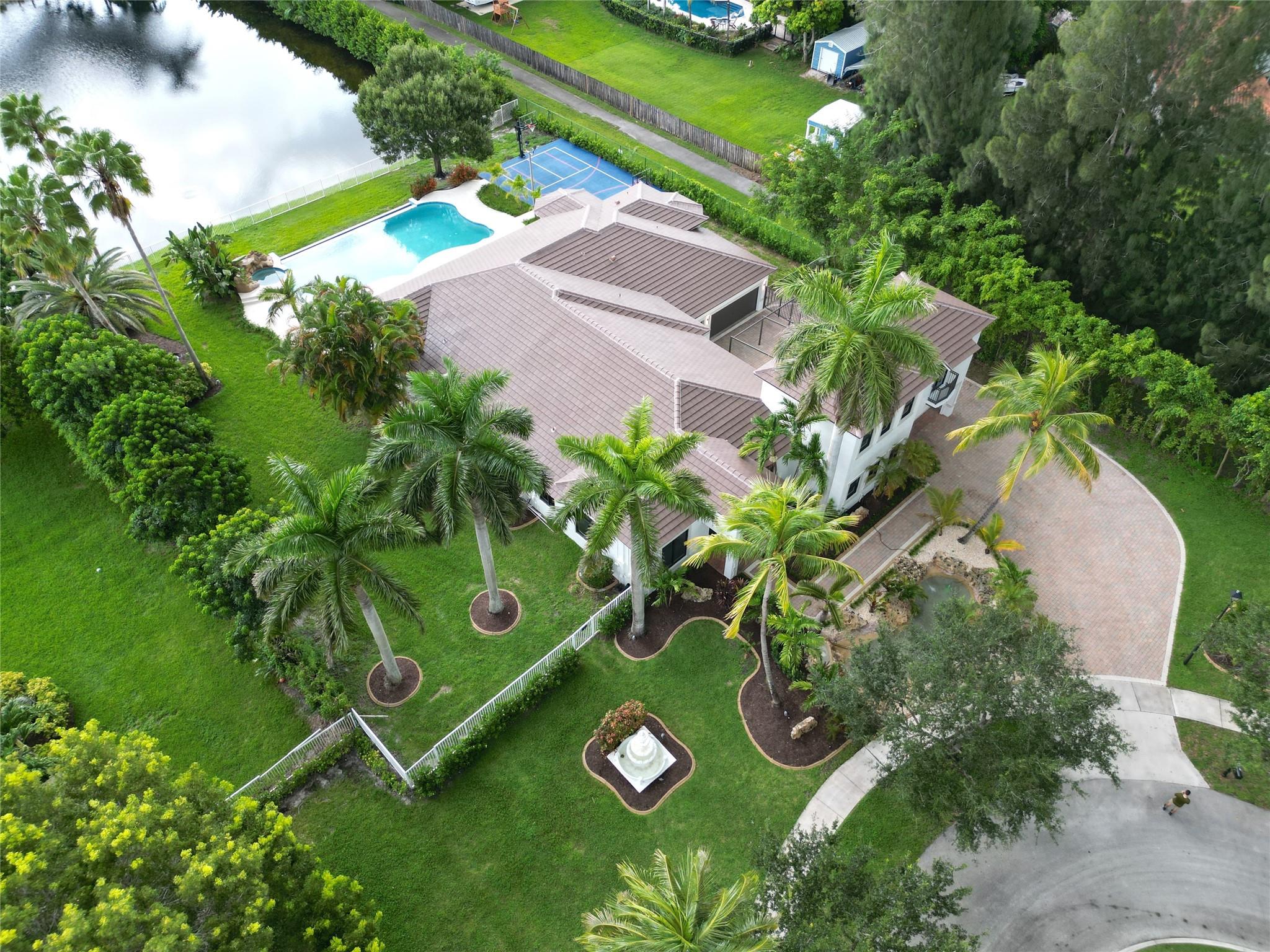 2931 SW 139th Ter Davie, FL 33330