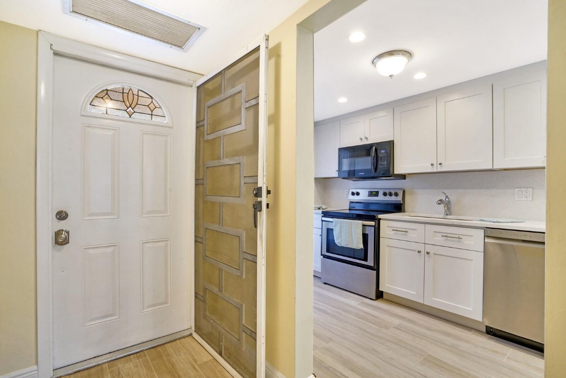 4500 N Federal #101A Lighthouse Point, FL 33064