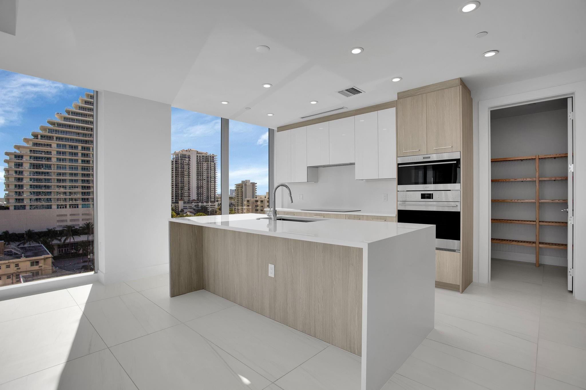 151 N Seabreeze Blv #E-701 Fort Lauderdale, FL 33304