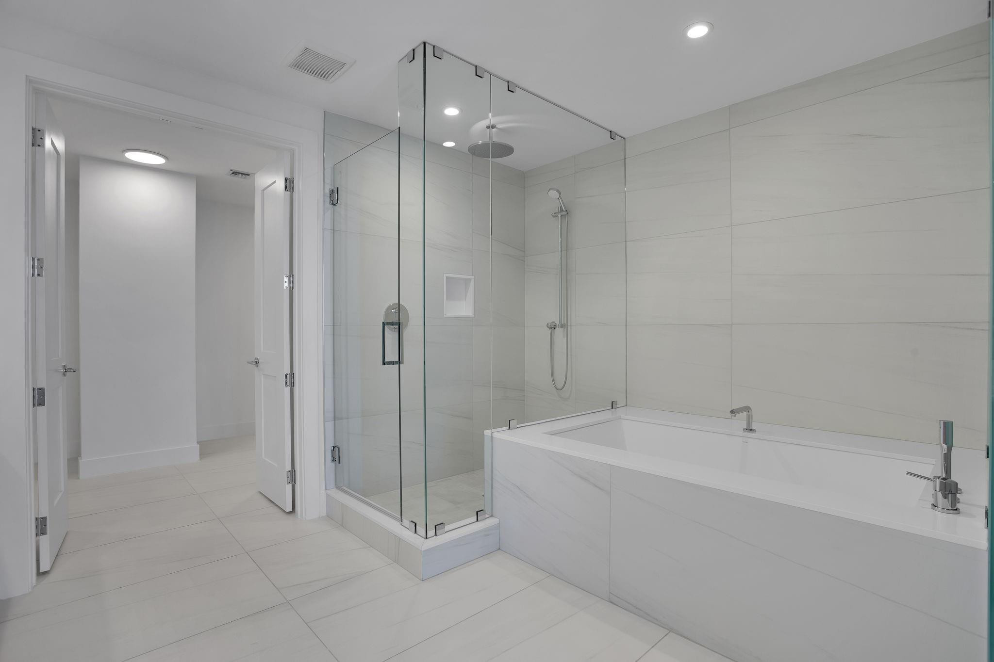 151 N Seabreeze Blv #E-701 Fort Lauderdale, FL 33304