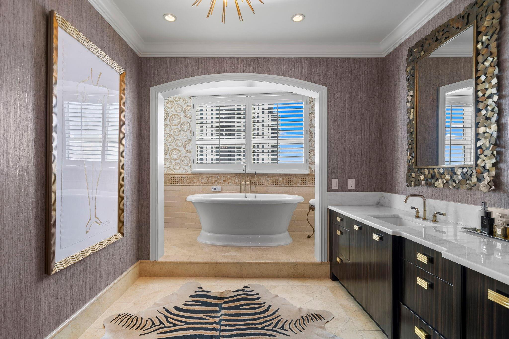 350 SE 2nd #GPH10 Fort Lauderdale, FL 33301