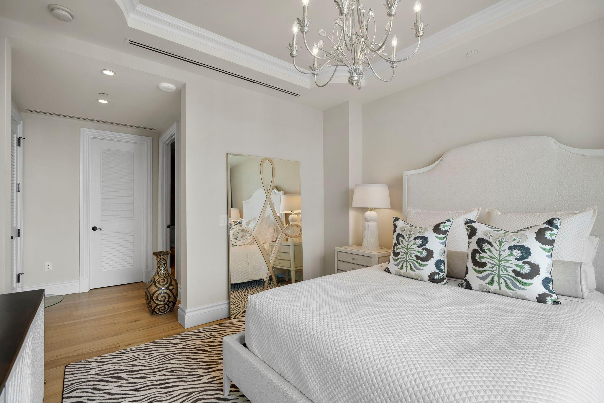 350 SE 2nd #GPH10 Fort Lauderdale, FL 33301