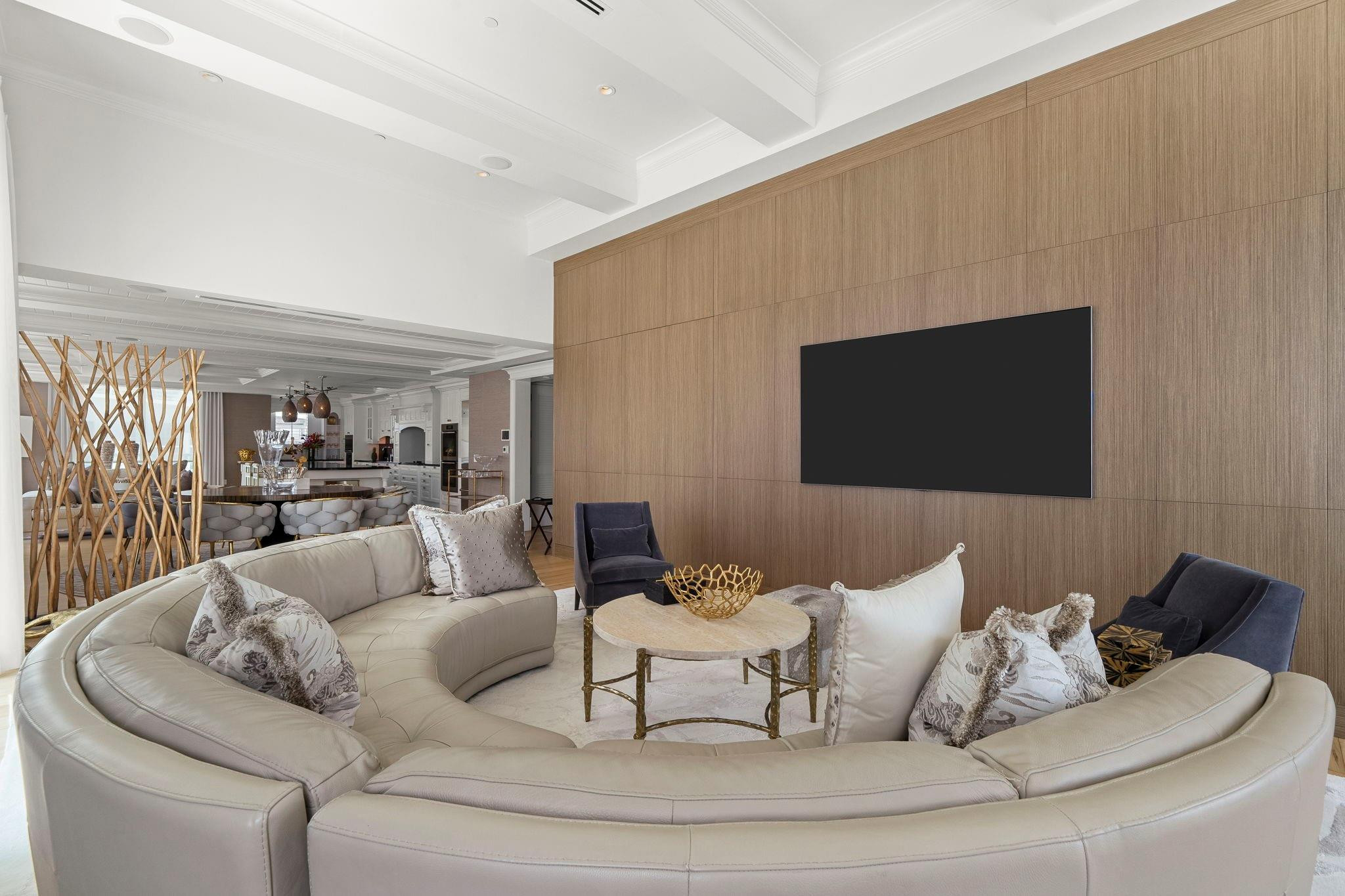 350 SE 2nd #GPH10 Fort Lauderdale, FL 33301